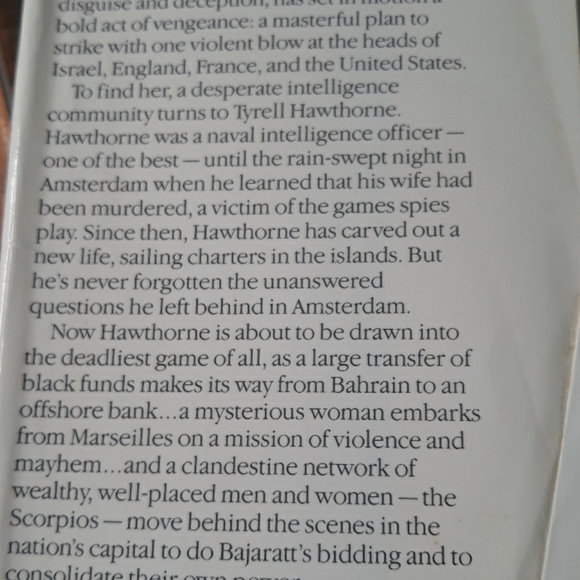 The Scorpion Illusion hardcover by Robert Ludlum - Picture 4 of 11